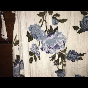 American Eagle shirt